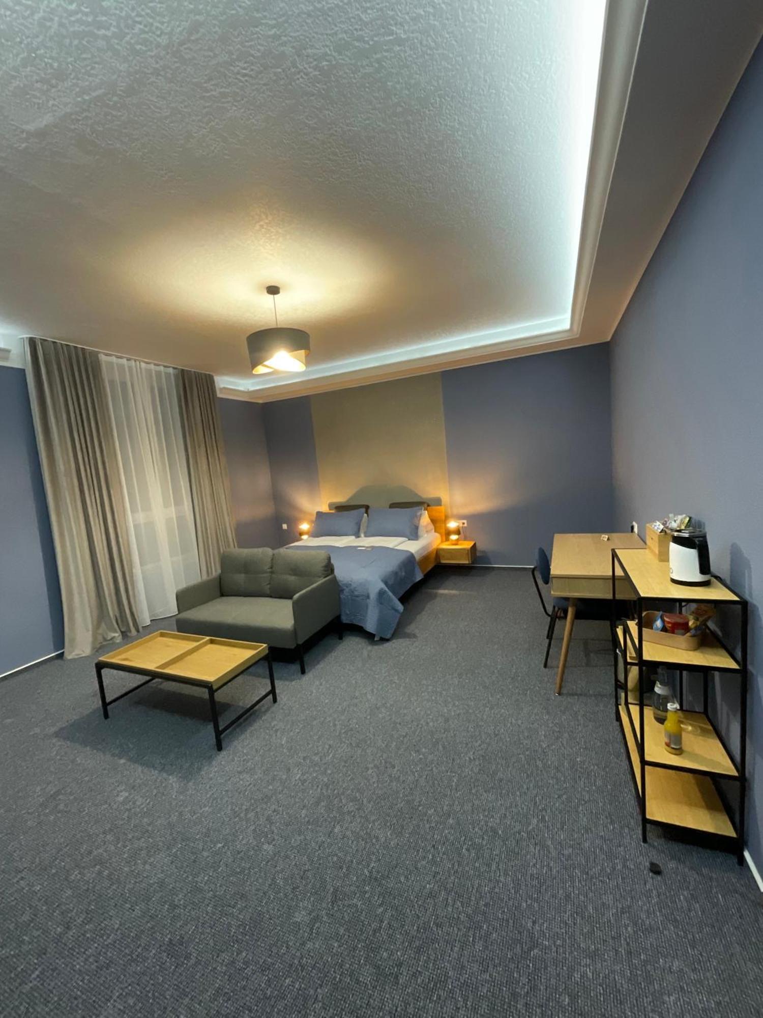 Hotel Residenz Luxury Apartments Мецинген Екстериор снимка