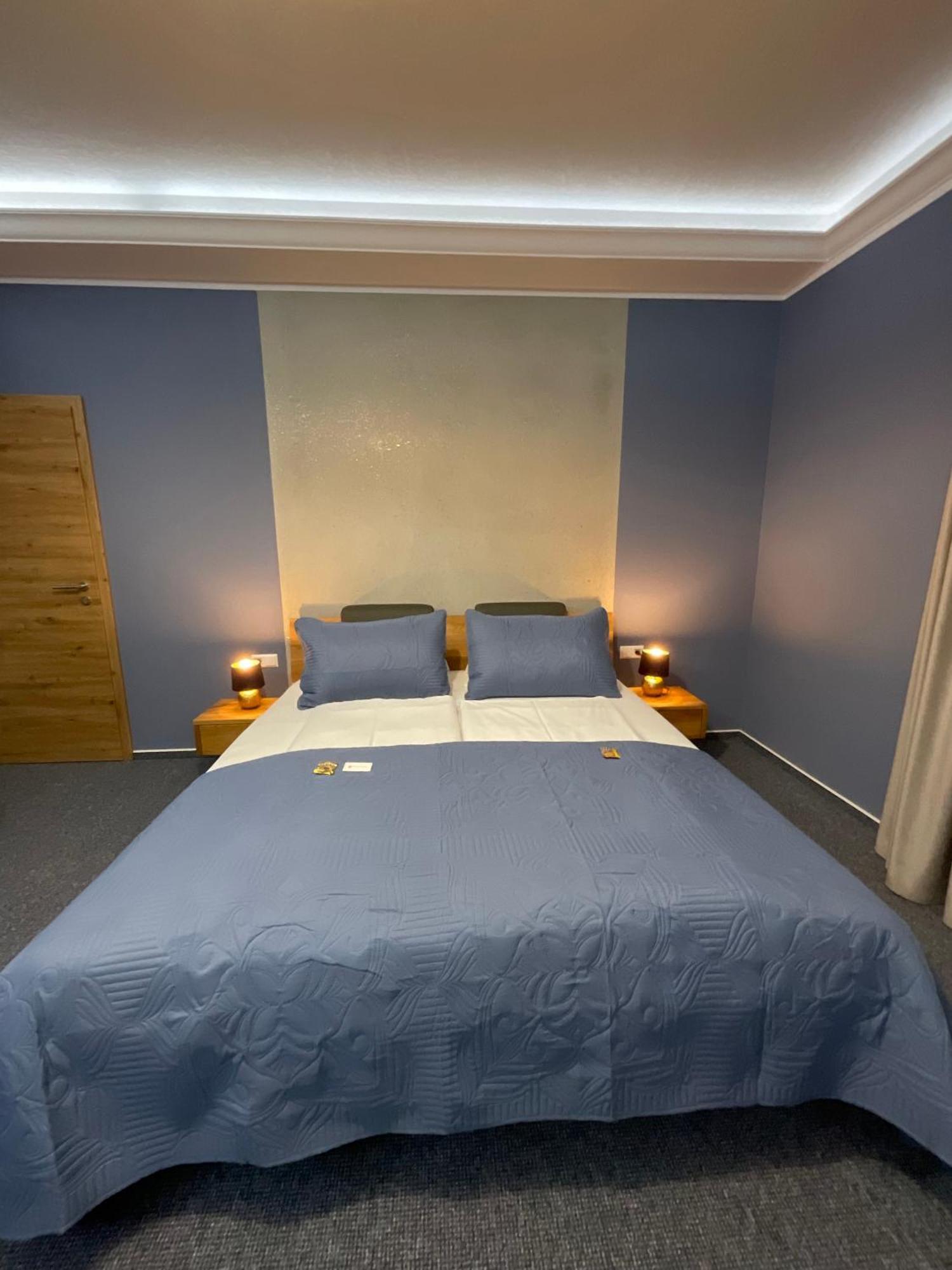 Hotel Residenz Luxury Apartments Мецинген Екстериор снимка