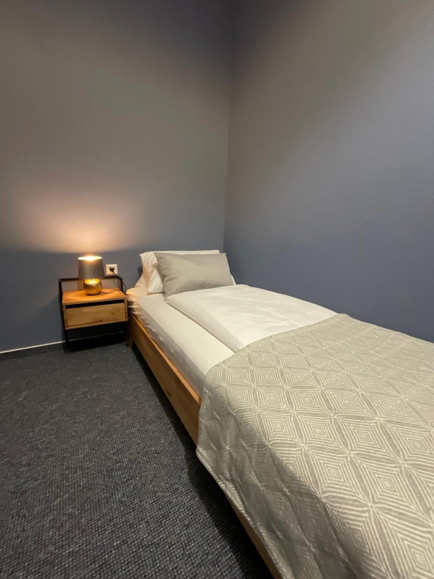 Hotel Residenz Luxury Apartments Мецинген Екстериор снимка