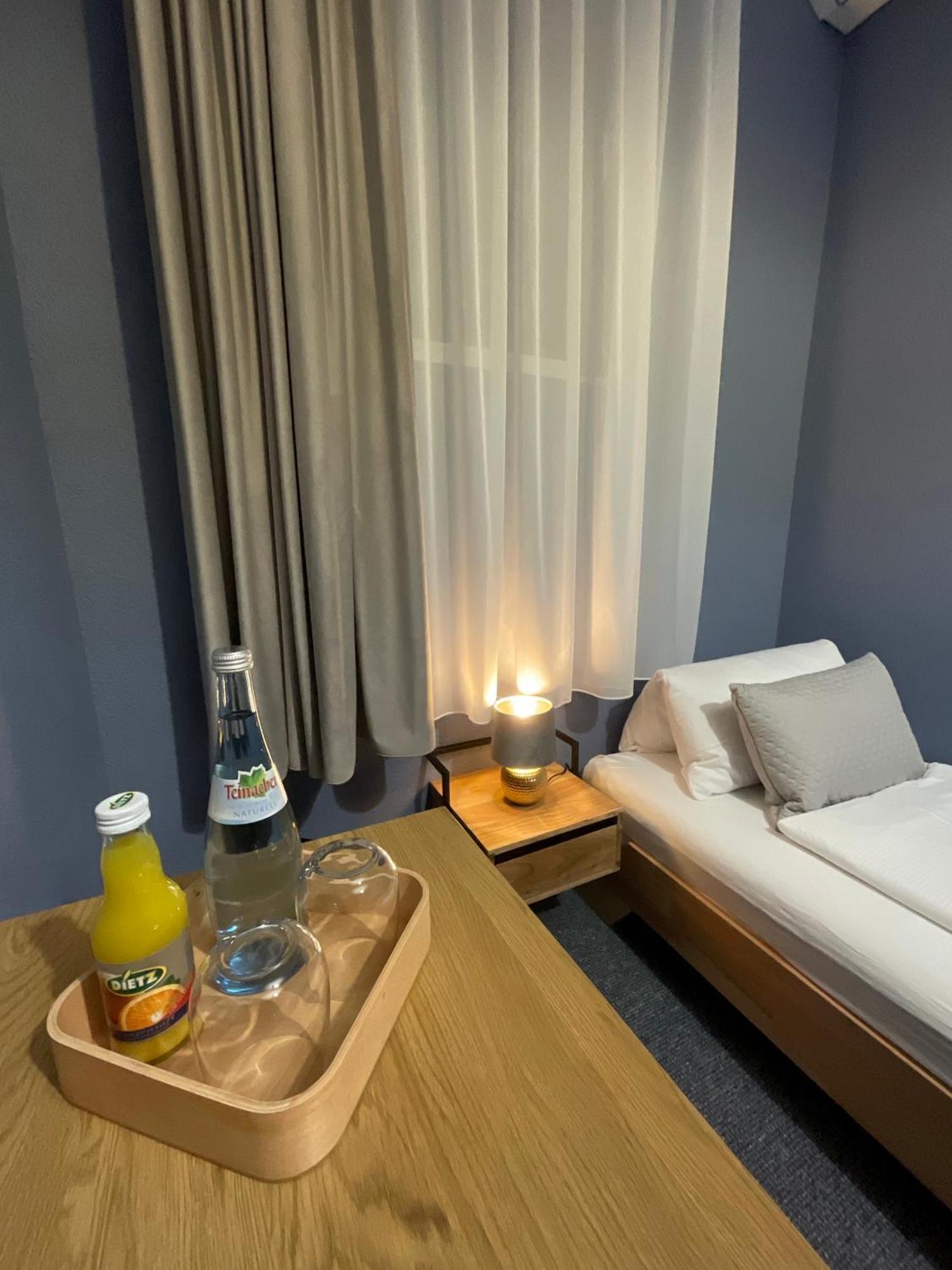 Hotel Residenz Luxury Apartments Мецинген Екстериор снимка