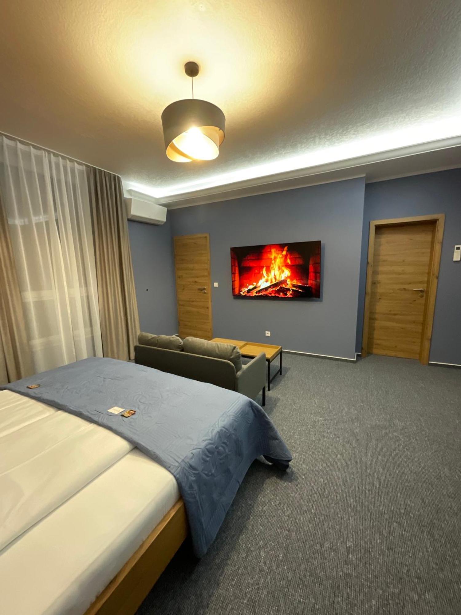 Hotel Residenz Luxury Apartments Мецинген Екстериор снимка
